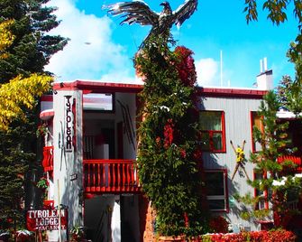 تيرولين لودج - اسبين - مبنى