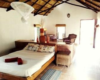 Barefoot Lodge and Safaris - Malawi - Lilongwe - Bedroom