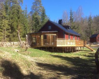 Quiet Holiday Home Ljusadal, Törnamåla Tingsryd, 6 Pers. Sauna Hot Tub - Tingsryd - Edificio