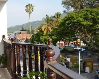 Hotel Imperio Ibague - Ibagué - Balcony