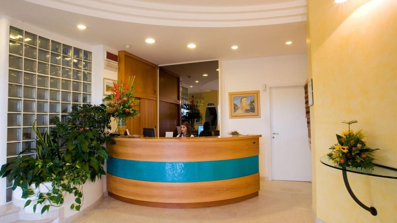 Una Hotels Imperial Beach Hotel