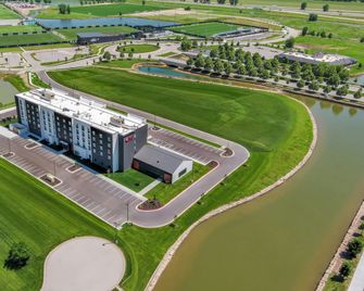Hilton Garden Inn Kansas City Riverside - Riverside - Edificio