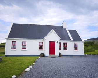Fanore Holiday Cottages On The Wild Atlantic Way - Fanore - Building