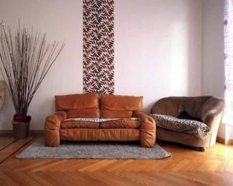 Central Hostel Milano - מילאנו - סלון