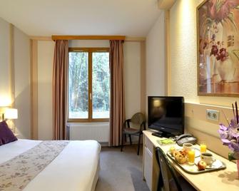 Hôtel Le Bois Dormant - Champagnole - Bedroom