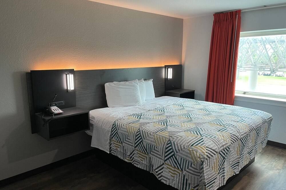 Motel 6 Dallas Fort Worth Airport North - Irving