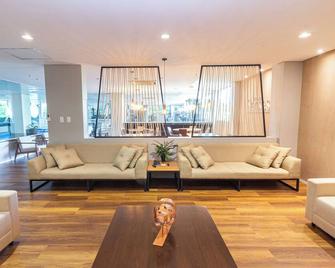 Gran Hotel Arrey - Teresina - Olohuone