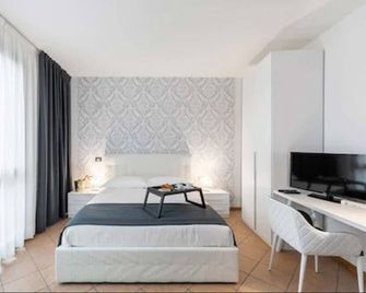 Lake Como Golf Hotel - Carimate - Habitación