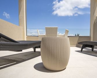 Art Hotel Debono - Gouvia