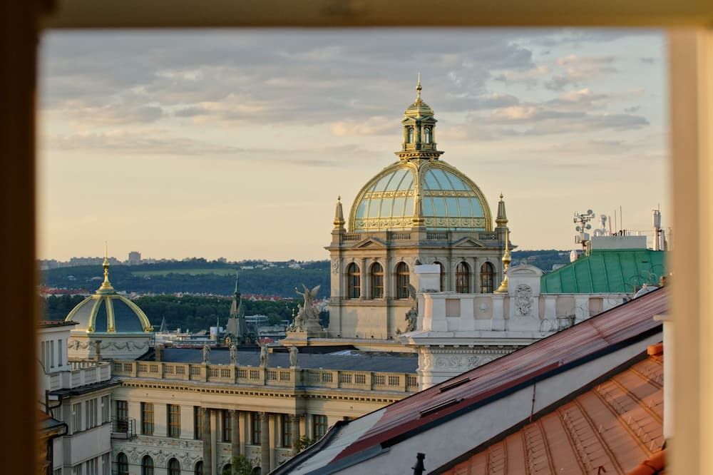 Luma Terra Prague Hostel - Prague