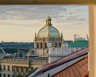 Luma Terra Prague Hostel - Prague