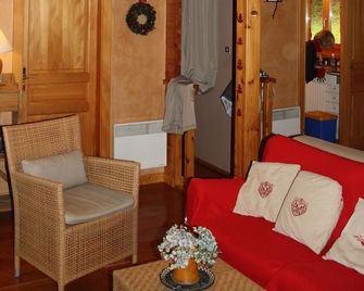 Typical all-wood Chalet at the heart of the Vosges - Rochesson - Salon