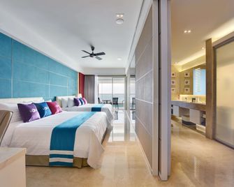 Lexis Suites Penang - Teluk Kumbar - Bedroom