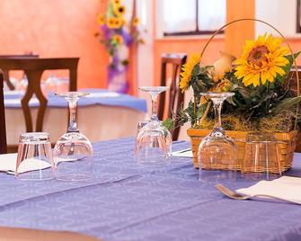 Agriturismo Il Colle Dei Ceci - Monte San Pietrangeli - Restaurante