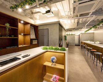 plat hostel keikyu minowa forest - Tokyo - Front desk