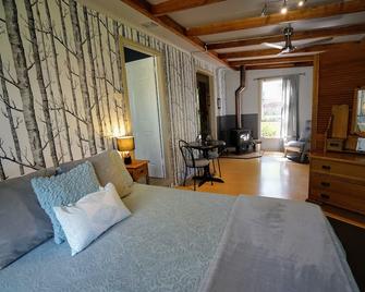 Kiwarrak Country Retreat - Taree - Schlafzimmer