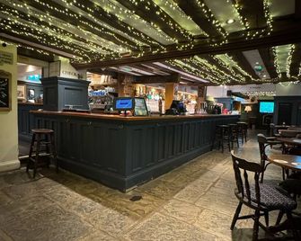OYO The Greyhound Inn - Gerrards Cross - Bar