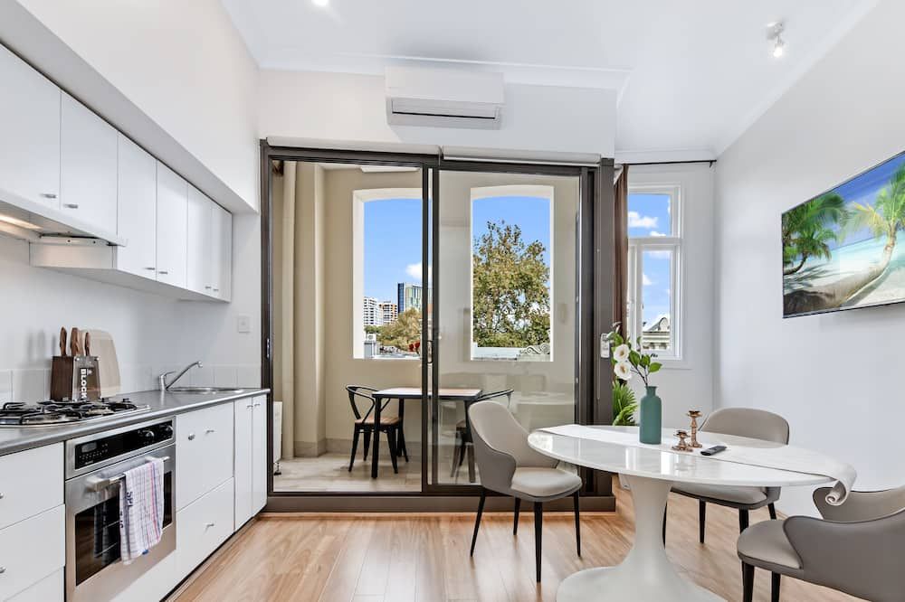 كوزيجورو | تشيبينديل | كوزي كلين 1بداده ايبا ت - سيدني - غرفة طعام