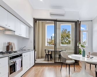 Kozyguru | Chippendale | Kozy Clean 1Bed Apt - Sydney - Spisesal