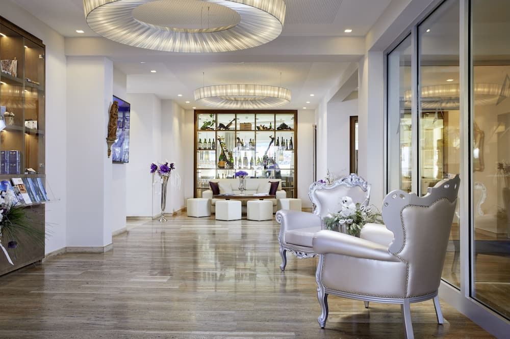 Hotel Barbarahof Kaprun - Adults Only - Kaprun - Lobby