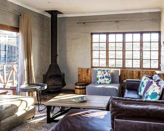 Sani Mountain Escape - Mokhotlong - Living room