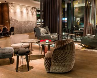 Motel One Freiburg - פרייבורג אים ברייסגאו - טרקלין