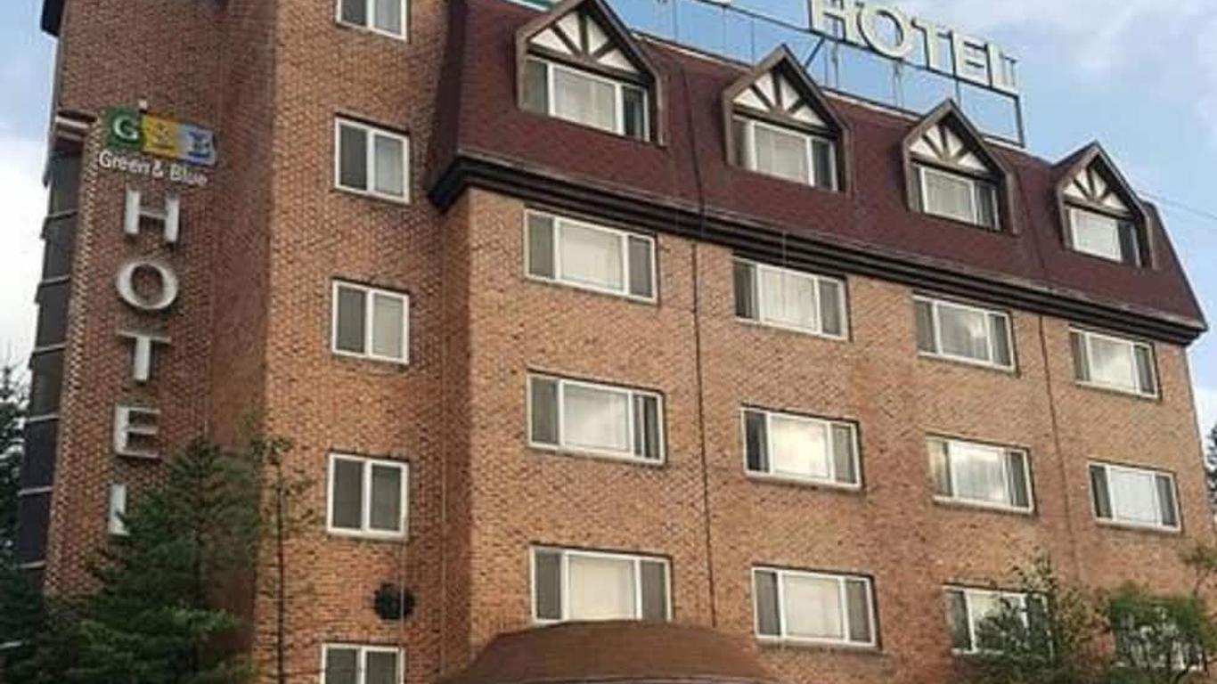 جرين آند بلو هوتل