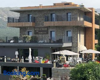 Hotel Le Tourisme - Zonza - Gebäude
