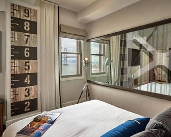San Francisco Bayfront Getaway: Scenic Views | Valet Parking Available - Sausalito - Ložnice
