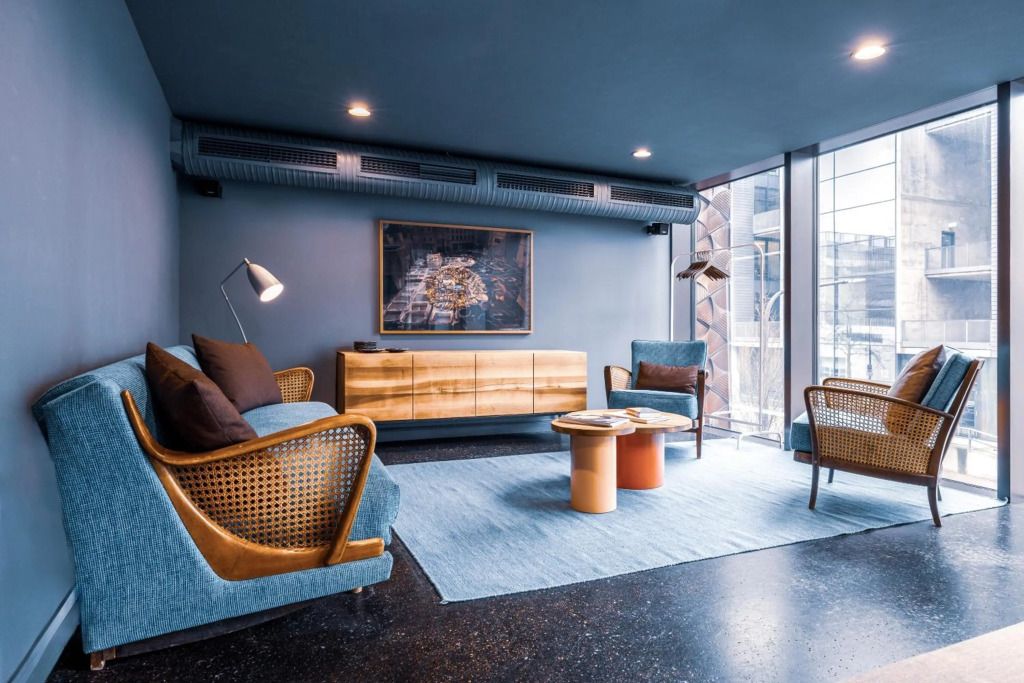 4لي ف يست فرانكفورت - فرانكفورت ام ماين - ردهة