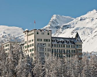 Hotel Waldhaus Sils - Sils im Engadin/Segl - Building