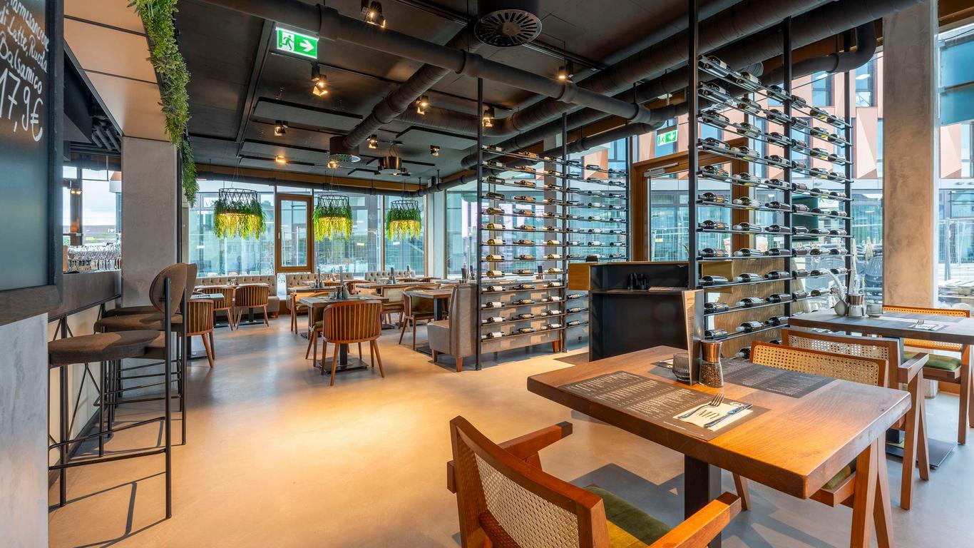 PLAZA Hotel Blankenburg Ditzingen, Sure Hotel Collection