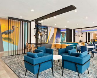 La Quinta Inn & Suites by Wyndham Richmond-Sugarland - Richmond - Lounge
