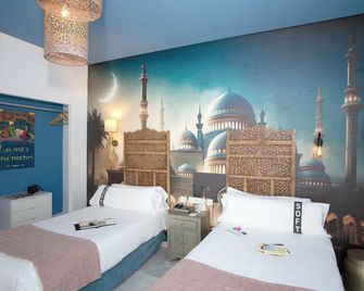 Casual de las Letras Sevilla - Seville - Bedroom