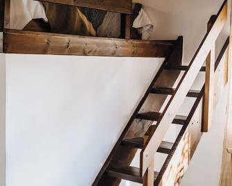 Orias Guesthouse & Farm - Kalavryta - Stairs