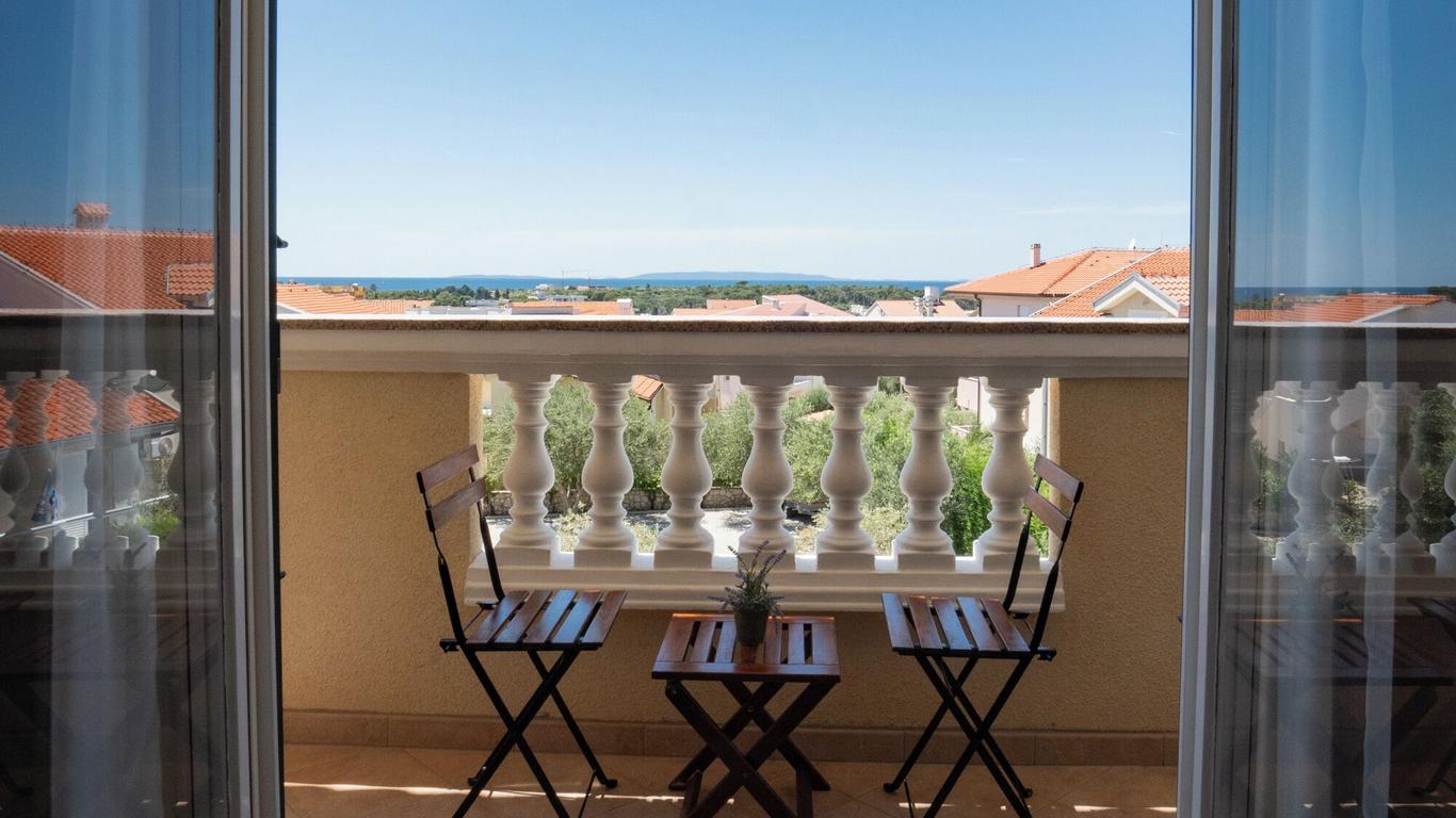 بنسيون فيلا بوك