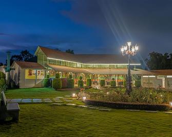 Fiestaa Resort n Events Venue - Devanhalli - Edificio