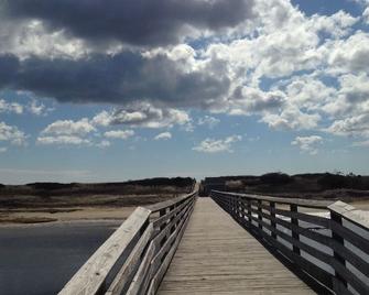 Footbridge Beach Cottage (3 Min Walk) Cute, Clean & Comfortable (Ocean Street) - Ogunquit