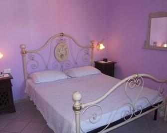 Apartment in Sant'Antioco - Sant'Antioco - Habitación