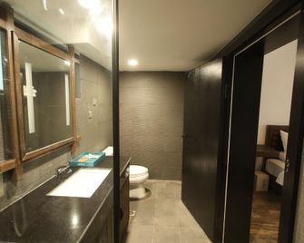 Lijiang Desti Youth Park Hostel - Lijiang - Bedroom