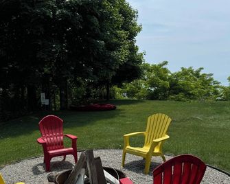 Artisan's Cove at Water's Edge by Liberty with Golf Simulator - Chatham-Kent - Binnenhof