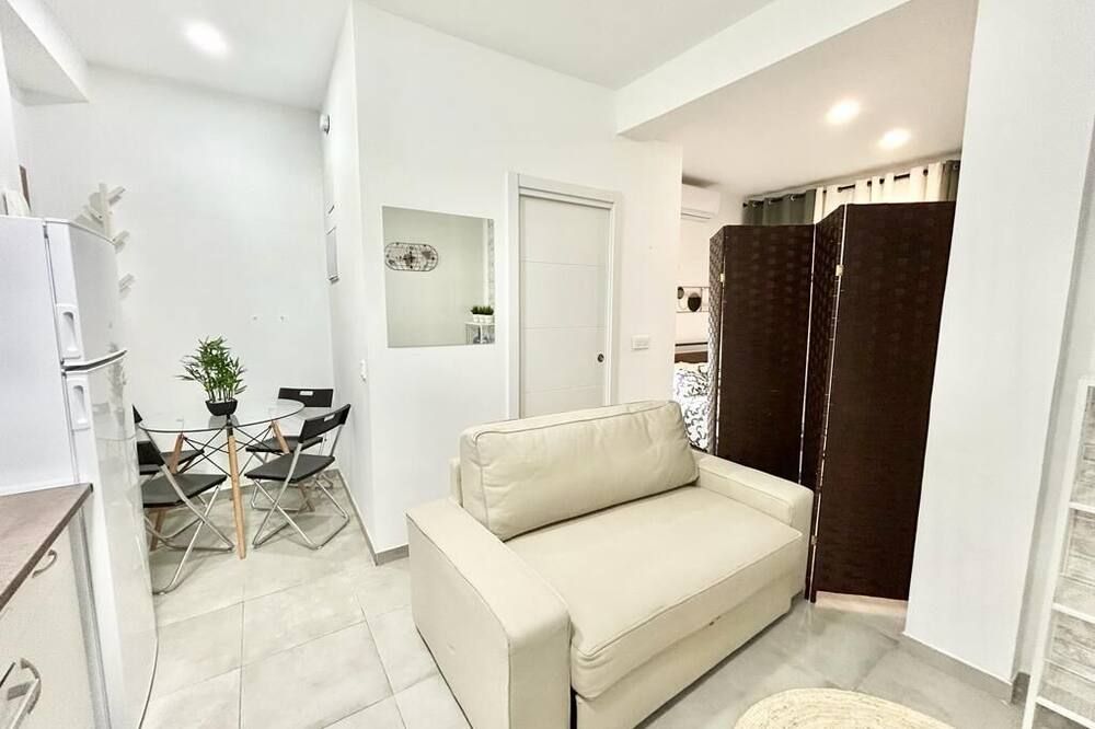 Metro Avenida de América 01 - מדריד - סלון