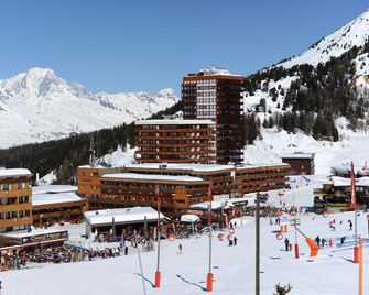 Résidence Odalys Le Pelvoux - La Plagne-Tarentaise - Vista del exterior