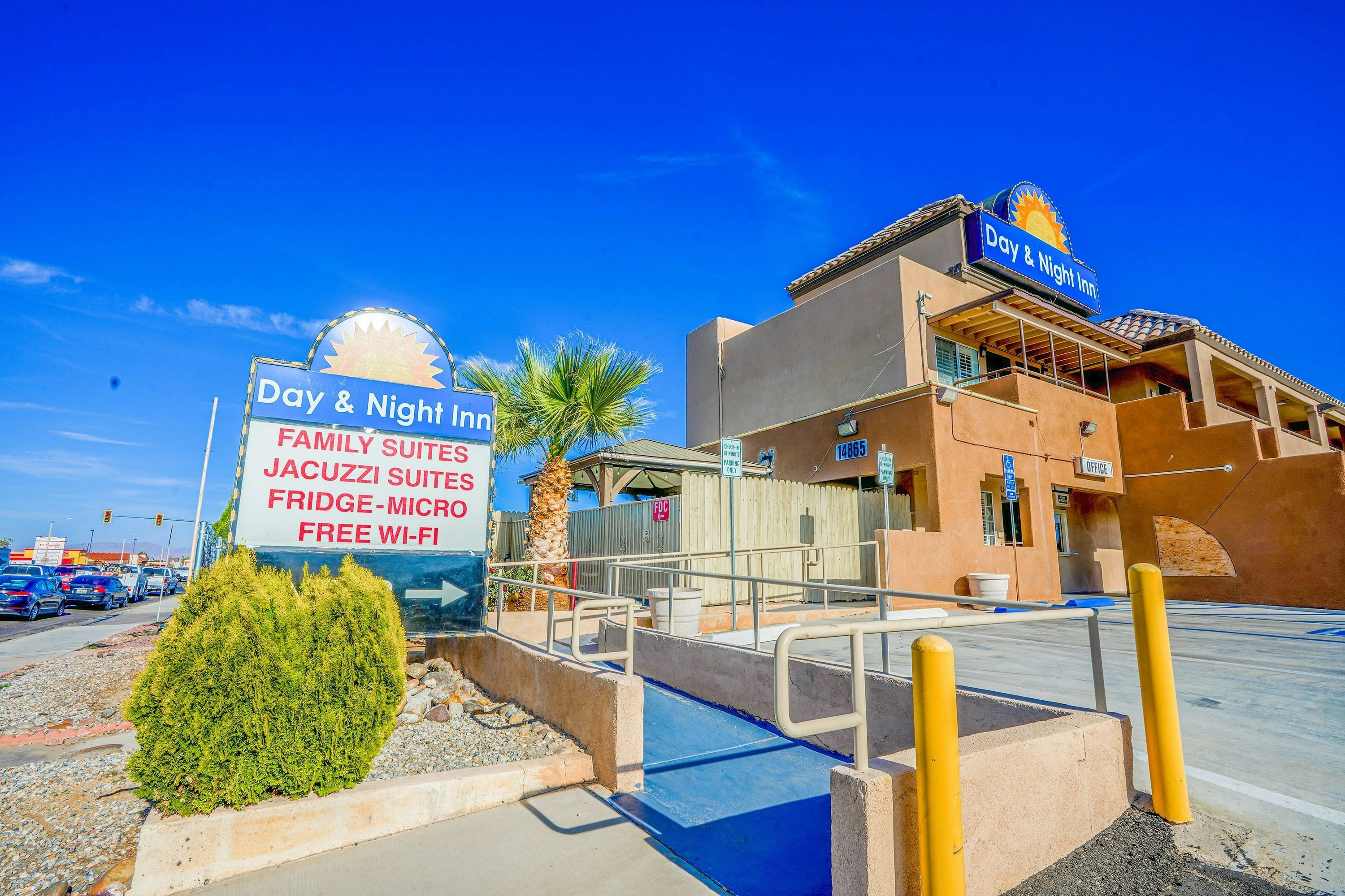 Day & Night Inn - Hesperia - Edificio