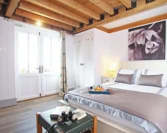 The Barn at Banks Cottage - Pulborough - Bedroom