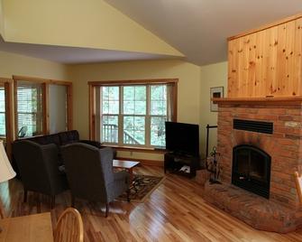 Patterson Kaye Resort On Lake Muskoka - Bracebridge - Soggiorno