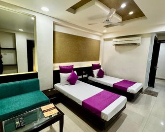 Hotel Banjara - Bhopal - Schlafzimmer