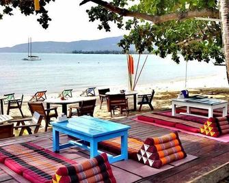 Think & Retro Cafe Lipa Noi Samui - Koh Samui - Spiaggia