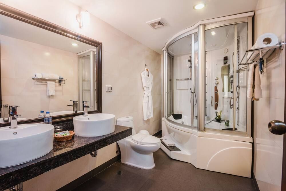 Hotel Nobility thumbnail 3