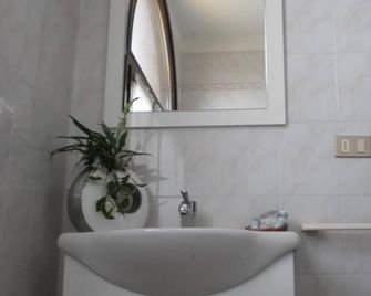 RTA Le Corti - Grosseto - Bathroom